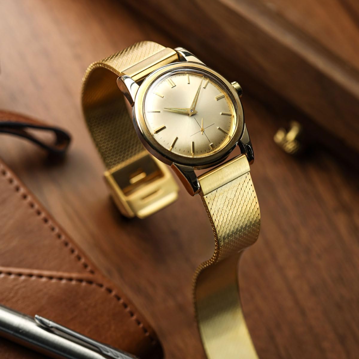 WatchGecko Calibre 1960 Bracelet de montre en maille d'acier ultra plat Inspiration vintage