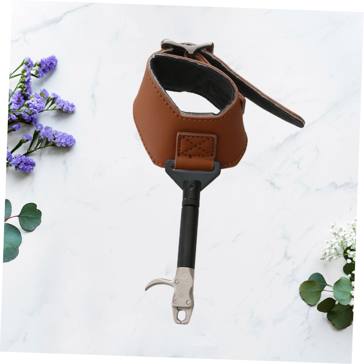 BESTonZON Accesorios para El con De La Muñeca Correa De Recurvo Liberación De Pinza De Flecha Muñequera con Gatillo De Flecha Marrón