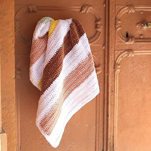 Miniatura 3 de 1 madeja La Mia - Hilo de felpilla suave para tejer y tejer ropa de bebé mantas y accesorios 100 poliéster 353oz 35 onzas  3773ft 125 yardas rojo -