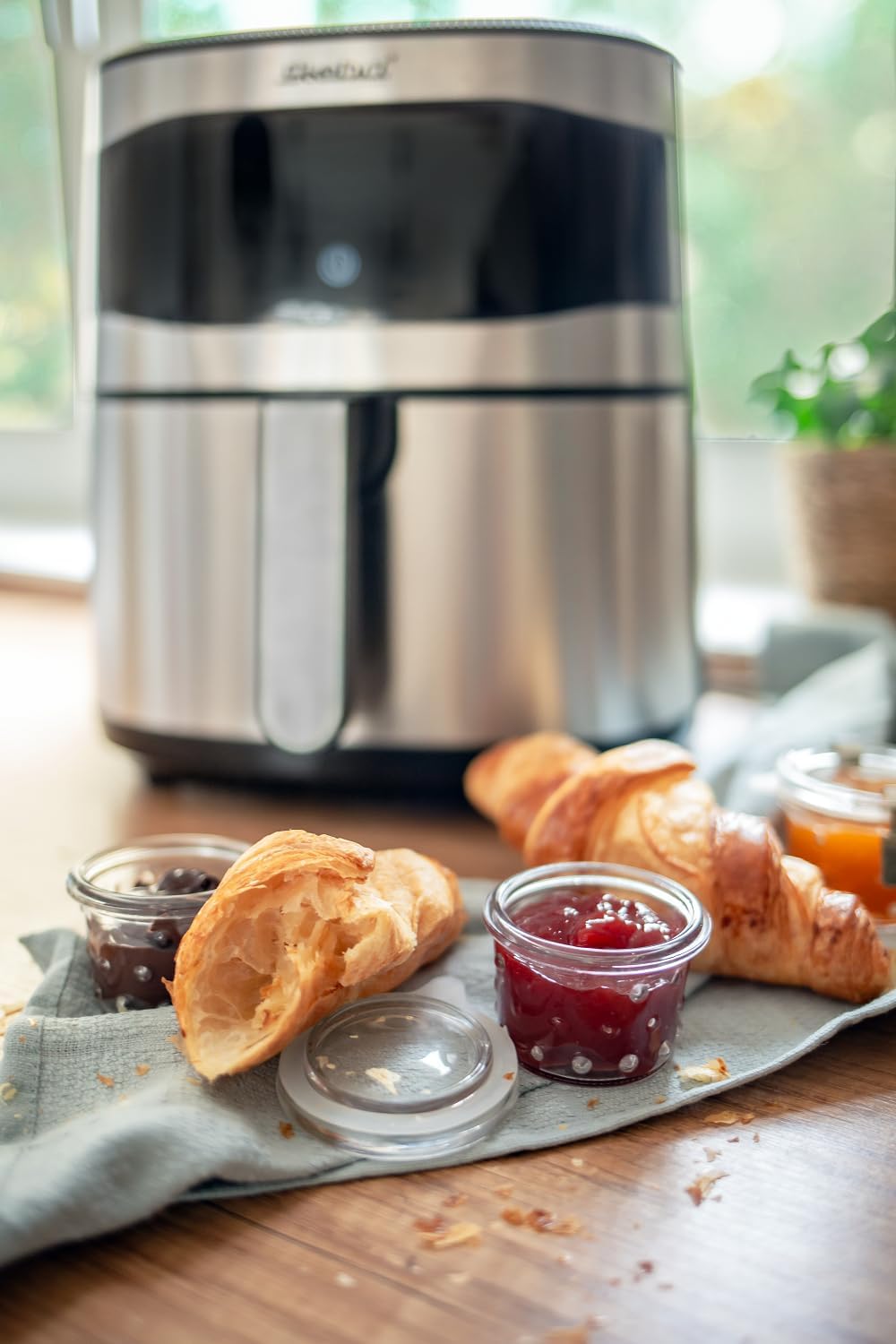 Steba HF 8000 Family - Friggitrice ad aria calda, in acciaio inox/nero Steba HF 8000 Family - Friggitrice ad aria calda, in acciaio inox/nero