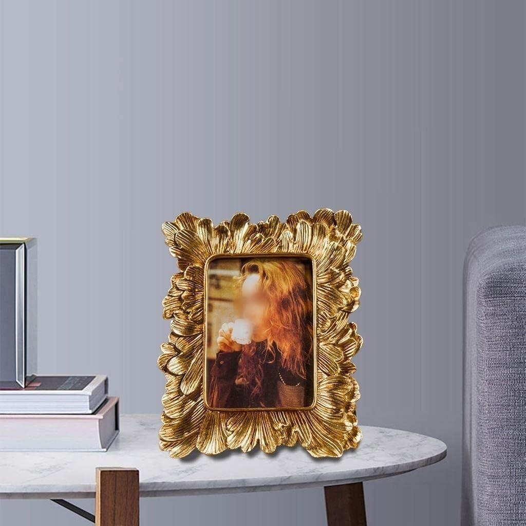 JDJUBOA Picture Frames,Pictures Retro Picture Frame Vintage Photo Holder European Decor Crafts Golden Birthday Gift(7inch)