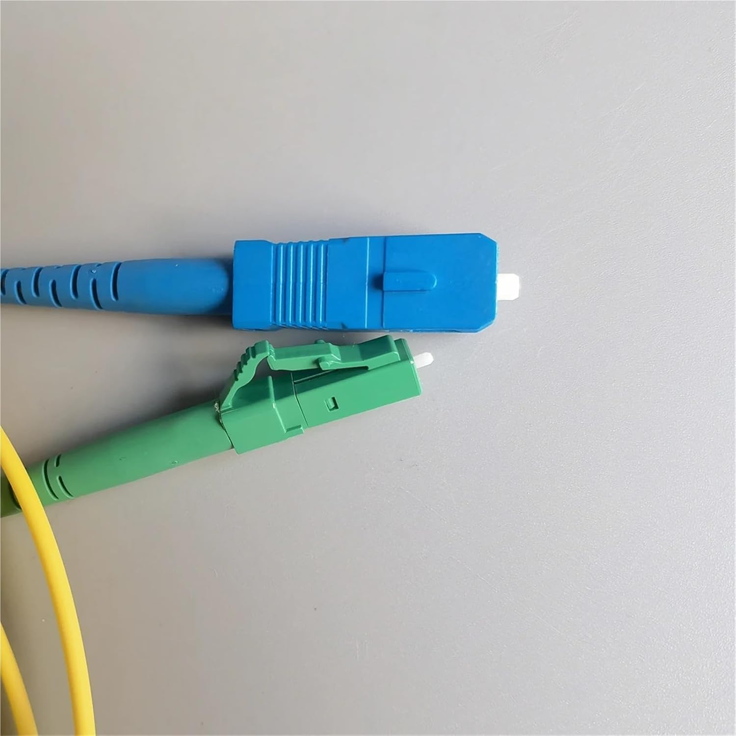 Fiber Optic Cables 3M/25M/30M/35M 2.0mm LC/APC-SC/UPC Indoor FTTH Simplex Core Fiber Optic Extension Cable Fibra Optica(30M SCupcLCapc Ada)