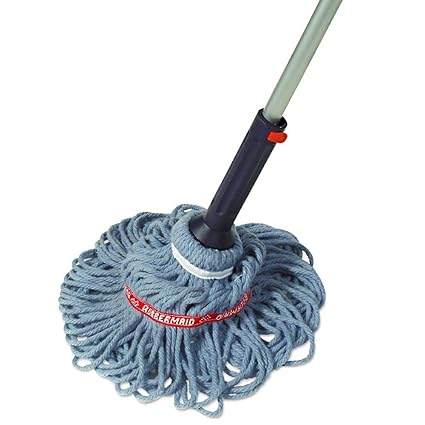 Rubbermaid Self-Wringing Ratchet Twist Mop with Blended Yarn Head, 54-inch (1818664)