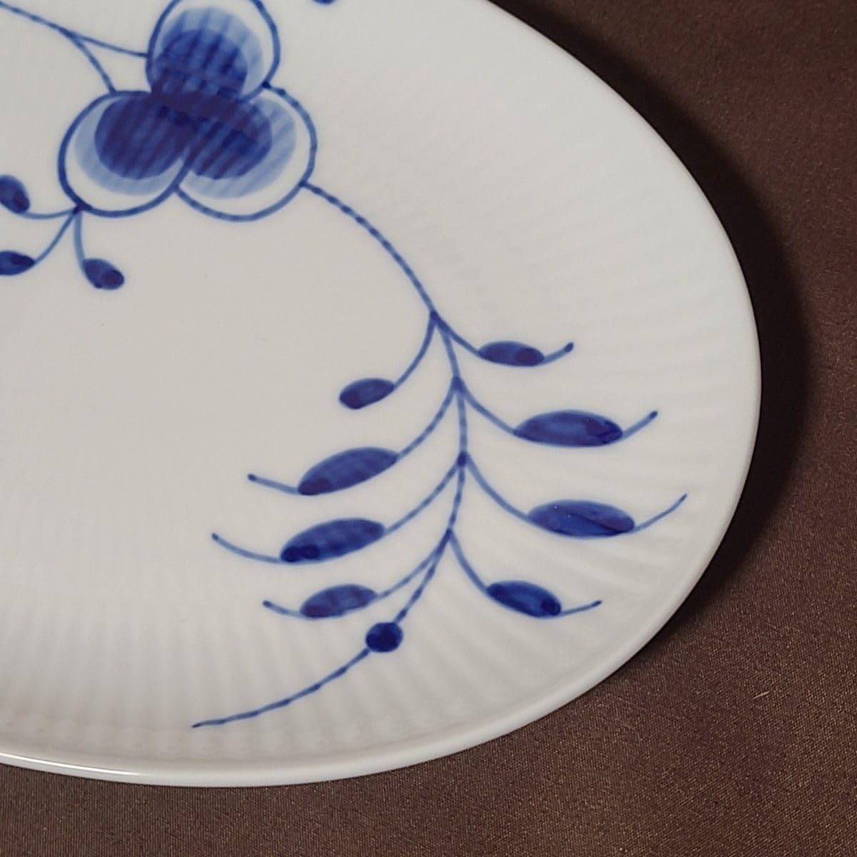 ロイヤルコペンハーゲン ブルーフルーテッド メガ オーバルプレート