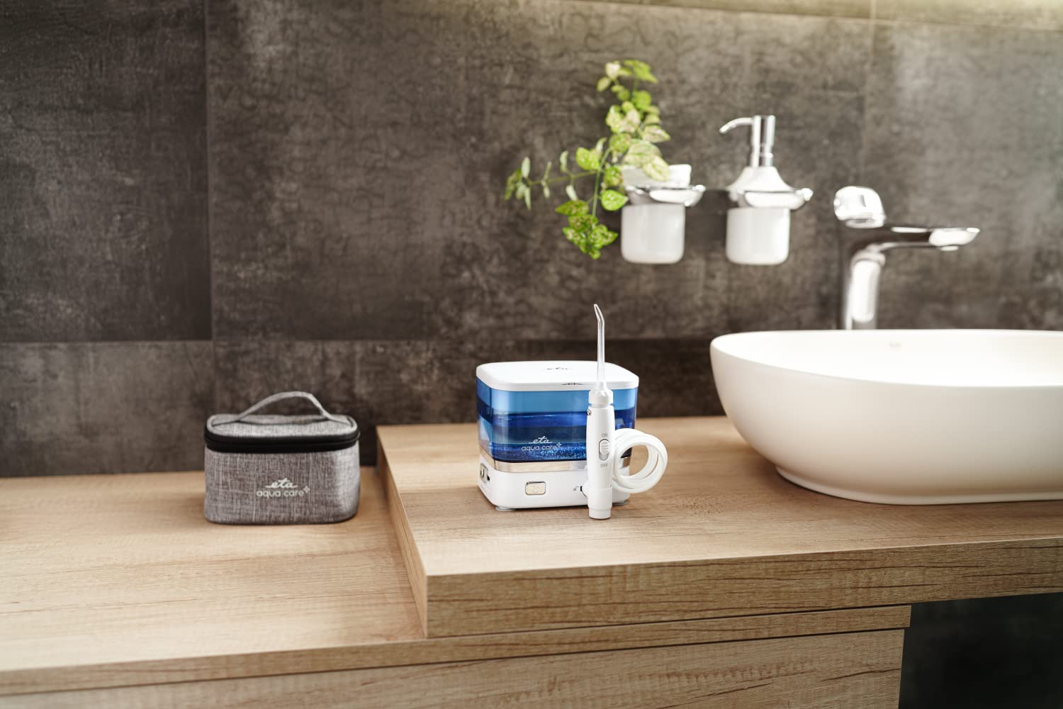 ETA AquaCare Plus - Irrigador bucal (batería de iones de litio de 3,7 V, 5 programas de limpieza, presión de funcionamiento de hasta 6,9 bares)