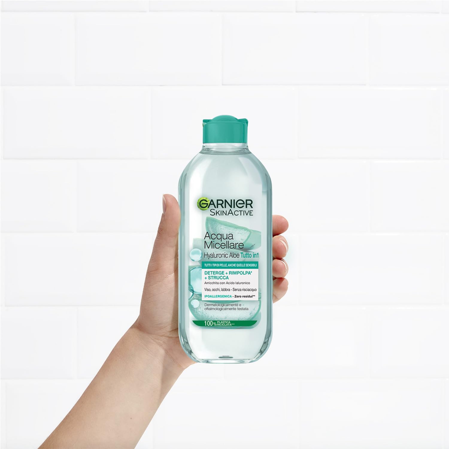 Garnier Acqua Micellare Tutto in 1, Per Tutti i Tipi di Pelle, Arricchita con Acido Ialuronico, Pelle Detersa e Idratata Profondamente, Hyaluronic Aloe, 400 ml