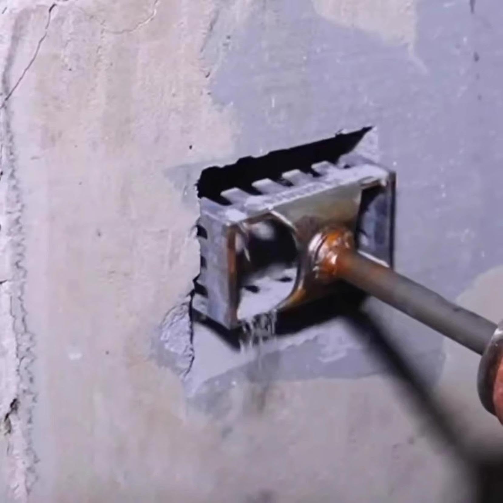 Square Hole Cutter for Electrical Box,Rectangle Slot Cutter,Electrical Box Cutout Saw Socket Slot Cutters,Concrete Bushing Bit for Demoliton,Portable and Easy Hole Cutting Tool for Wood Drywall