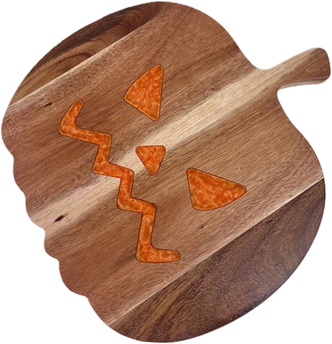Pumpkin Shaped Maple Wood Cutting Board Small Kitchen Vegetable and Meat Chopping Board Halloween Cheese and Charcuterie Serving Platter for Festive Dining