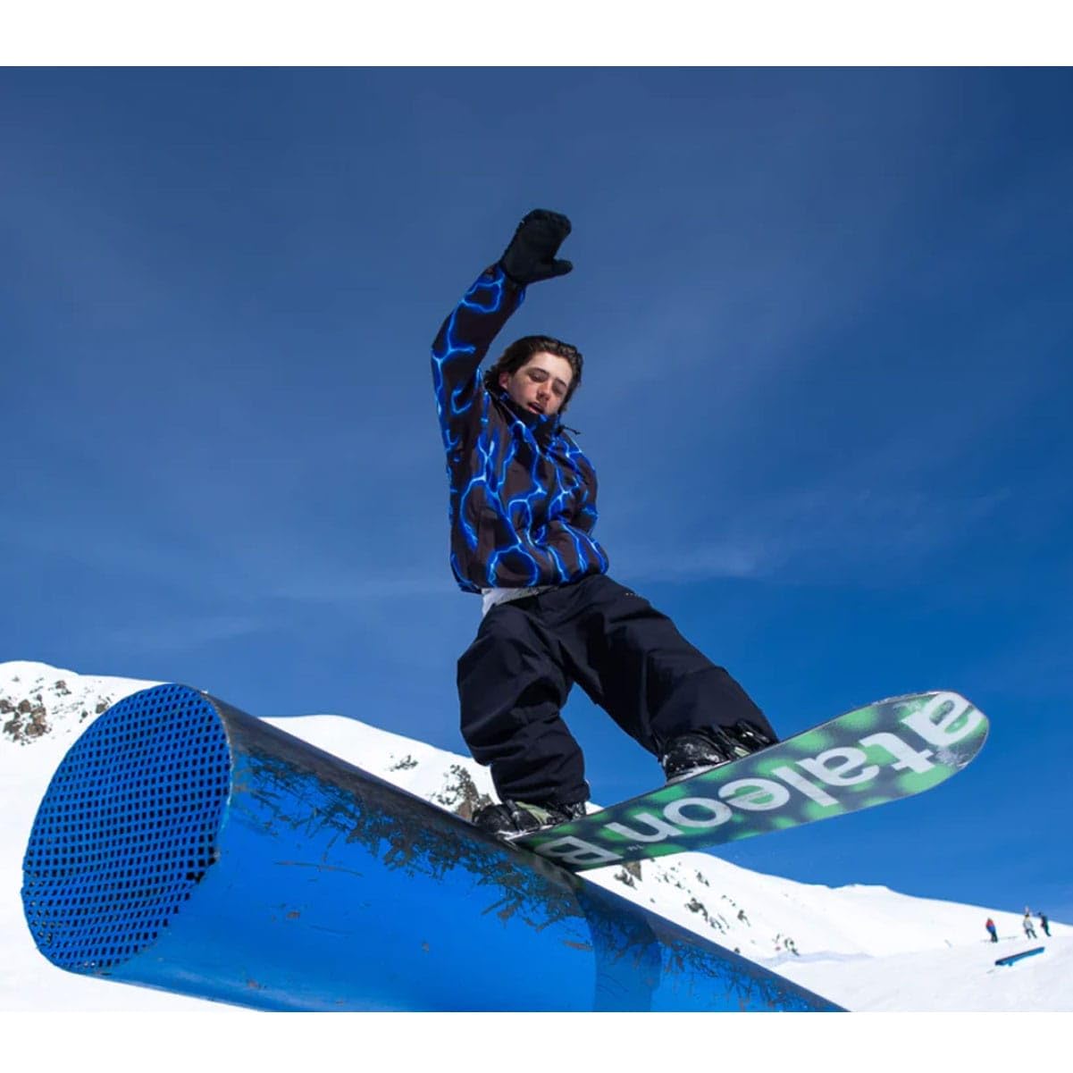 Amazon | Bataleon Fun.Kink オールマウンテンスノーボード、154cm 