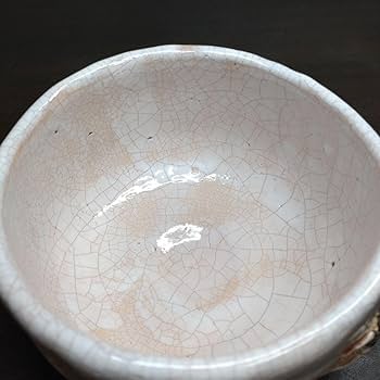 Amazon.co.jp: 砥部焼 友澤波六 作 天神蟹彫 茶碗 : おもちゃ