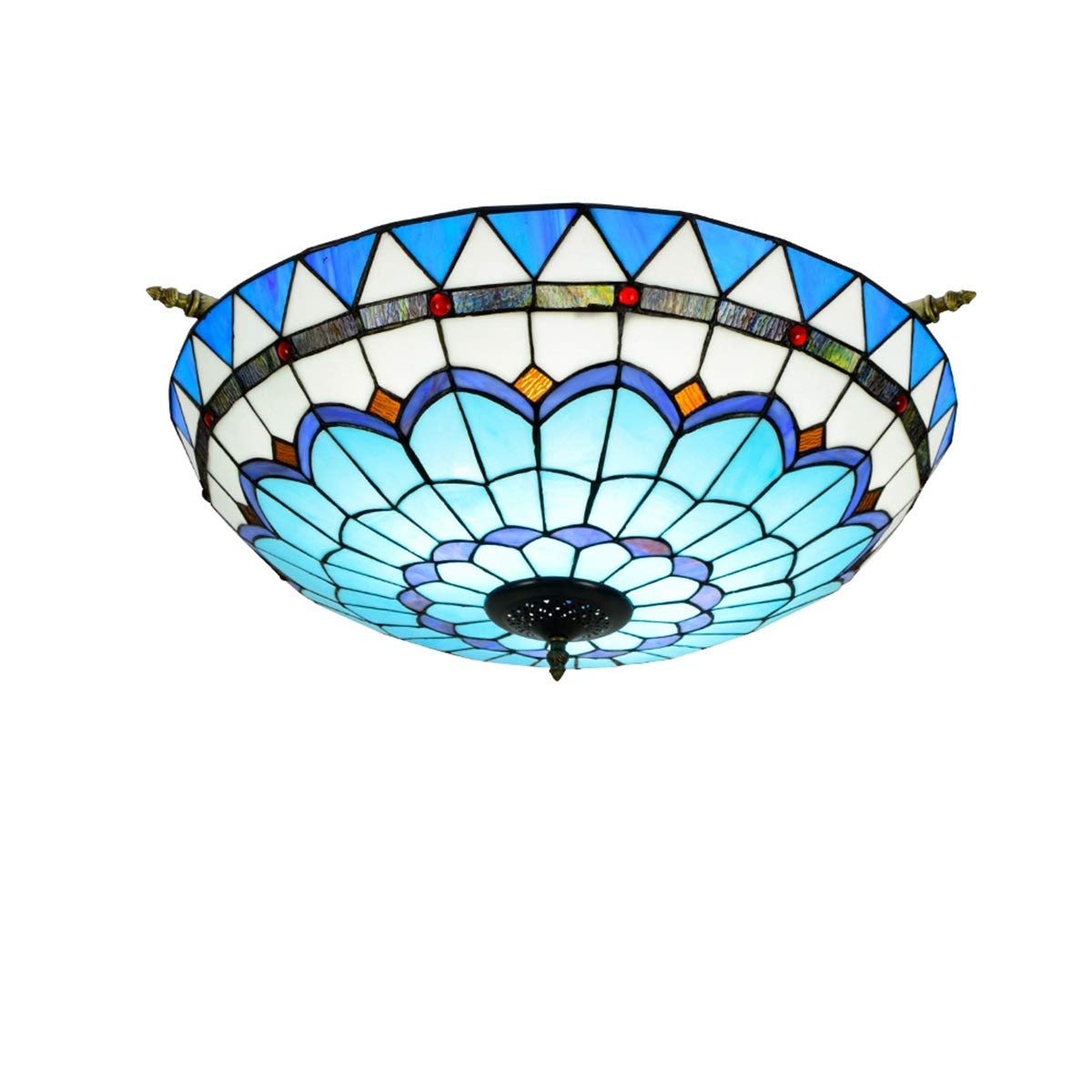 Plafonnier Tiffany 65 cm crée une ambiance de bar créatif et restaurant méditerranéen