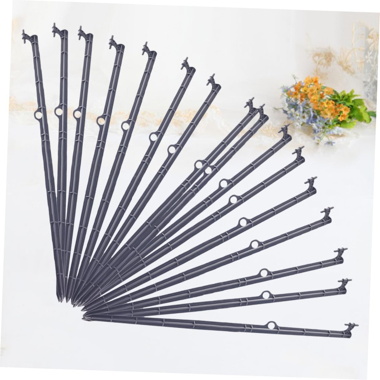 NOLITOY 20 piezas Soporte para Microaspersor de Accesorio para Riego por Goteo Estaca para Jardín Diseño para Insertar Suelo Resistente y Multifuncional para Huerto y Césped
