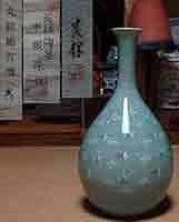 芸林陶芸 申根洙 作 象嵌丸紋雲鶴文青磁花瓶 共箱 鶴首 花器 フラワーベース Amazon.co.jp: 閑申根洙作 象嵌丸紋雲鶴文 大型鶴首瓶 飾壺 作家