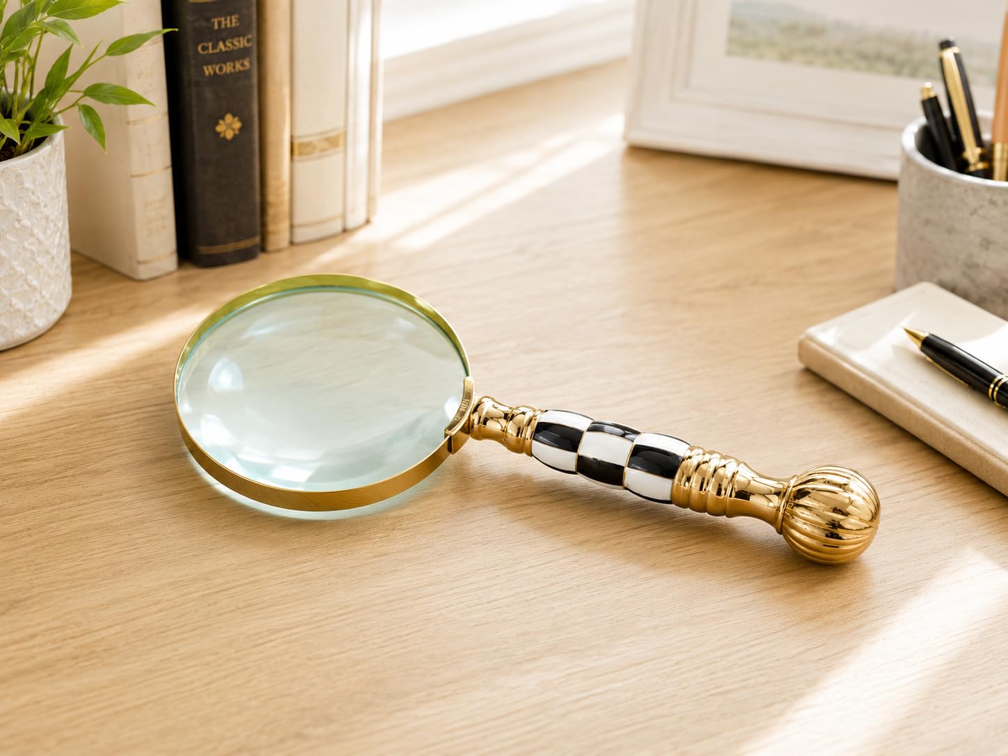 Retro Collection's Nautical Magnifying Glass Dia 4" Office Brass & Mother Of Pearl/Black