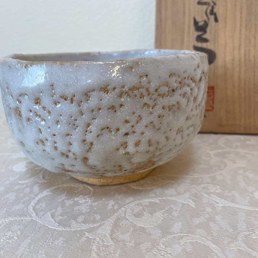 瀬戸　龍窯　河村益弘　作　志野　茶盃　美品 Amazon.co.jp: 瀬戸 龍窯 河村益弘 作 志野 茶盃 : ホーム＆キッチン