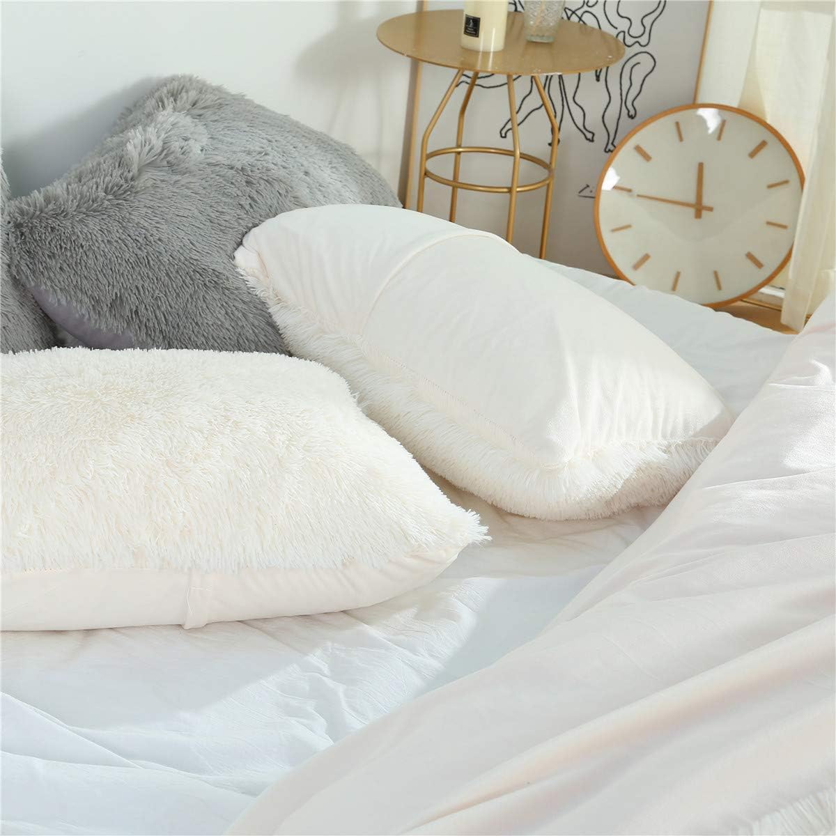 Faux Fur King Size Pillow Cases 2 Pack Super Soft Shaggy Fluffy Velvet Decorative Throw Pillow Covers/Case Pillow Shams with Zipper Closure.No Inside Filler (Cream White,20"×36")