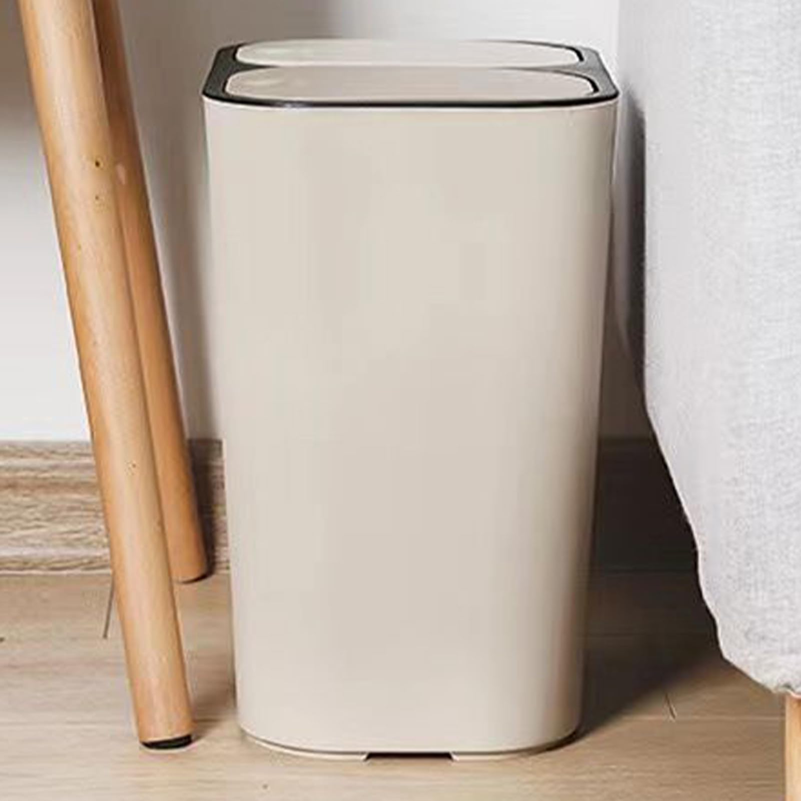 Kosz Na Odpady Z Funkcją Recyklingu Kosz Na Odpady Z Dwiema Komorami | 18 litrów Kosz z Pokrywami Przyciskowymi do Kuchni Prania Miejsca Pracy Jadalni Sypialni Kampera Garażu Tarasu Domu