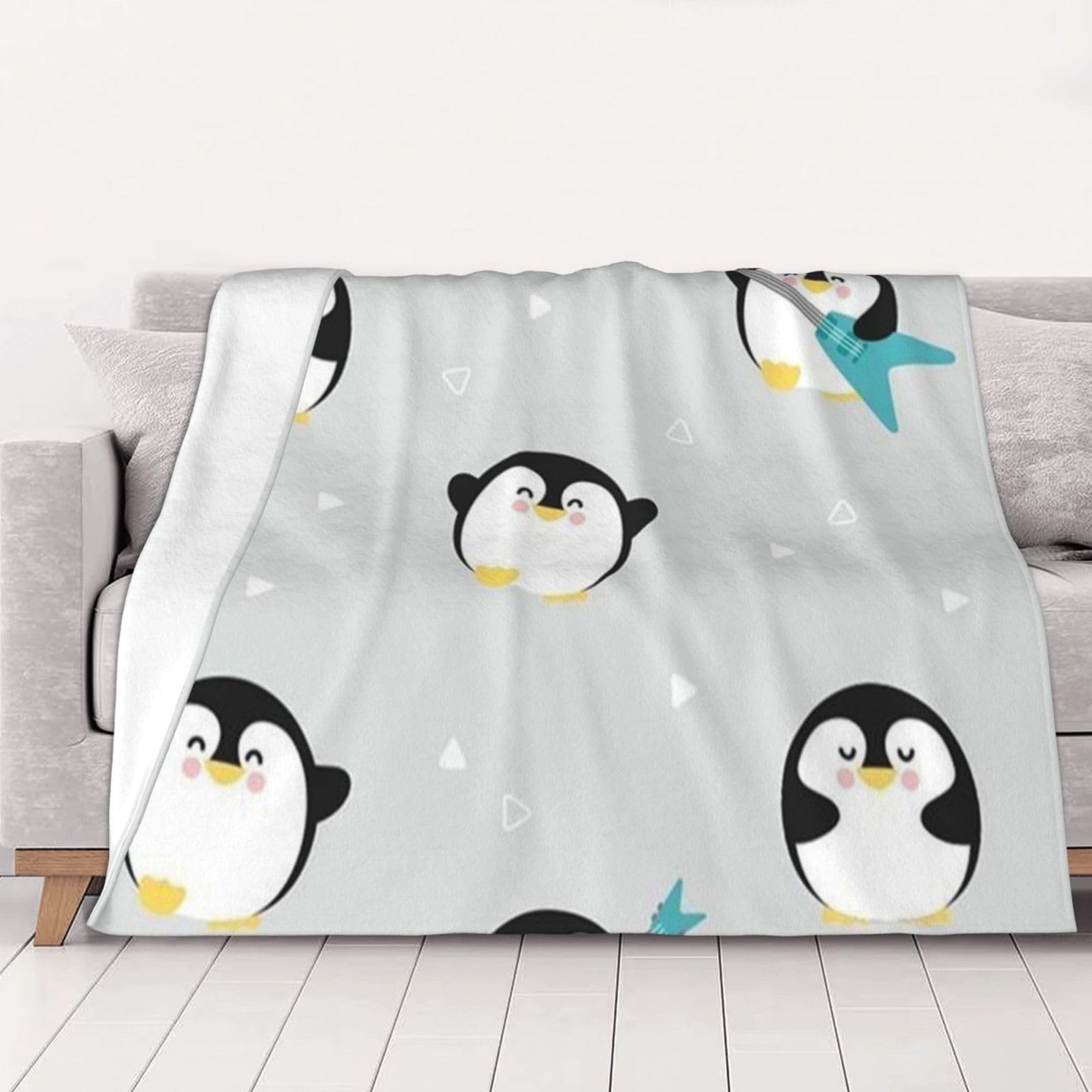 AUBKFELD Cute Penguin Printed Flannel Blanket 102x76 CM, Soft & Warm Throw Blanket for Sofa/Couch/Bed/Car, Gifts for Audlts Women Men