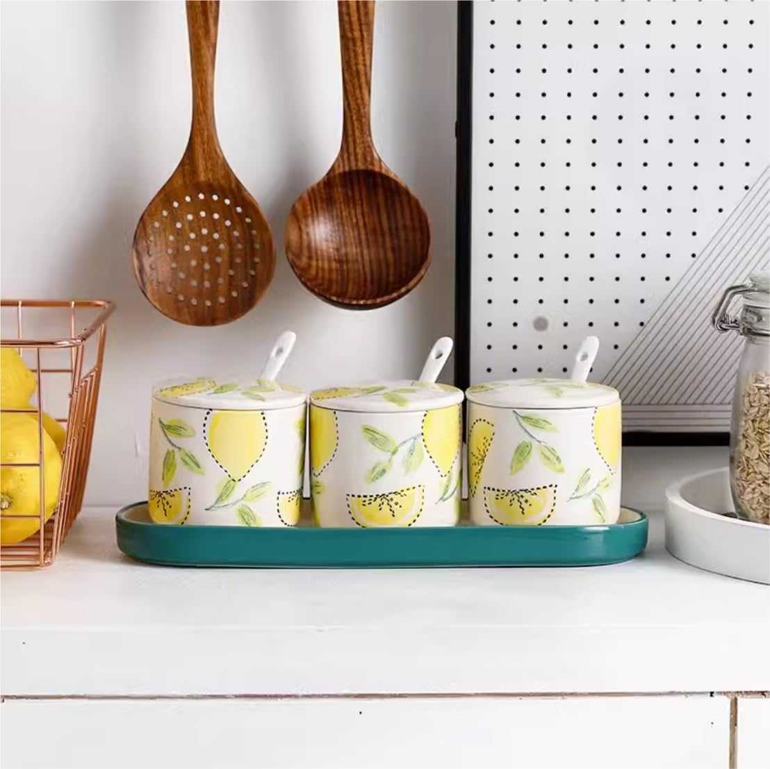 CMBSSTFC Barattoli per Condimenti, Contenitore per Sale da Cucina, Set di Contenitori per Condimenti in Ceramica con Coperchio A Cucchiaio E Vassoio, Scatola per Condimenti Stampata, Bottiglia di