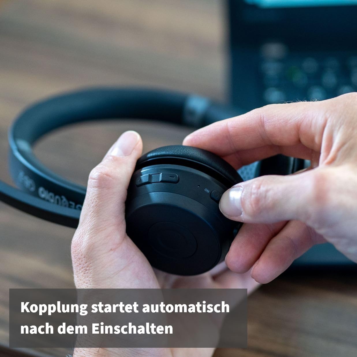GEQUDIO Bluetooth Headset mit Mikrofon & Ladestation, GB2+, 500h Standby | Noise Cancelling · Multipoint · kabellos · für PC, Mac & Laptop · Home Office & Business · inkl. Ladeschale