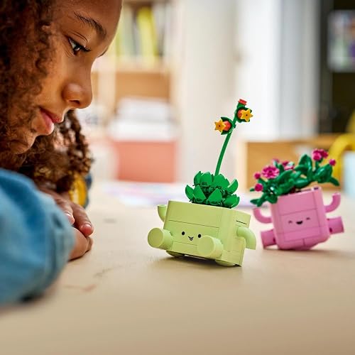 LEGO Botanicals Petites Plantes Dansantes - Set de Fleurs Artificielles - 2 Fausses Plantes & 2 Pots Couleur Pastel pour Décoration de Chambre - Idée de Cadeau DIY pour Fille dès 9 ans ou Adulte 11506 - 4