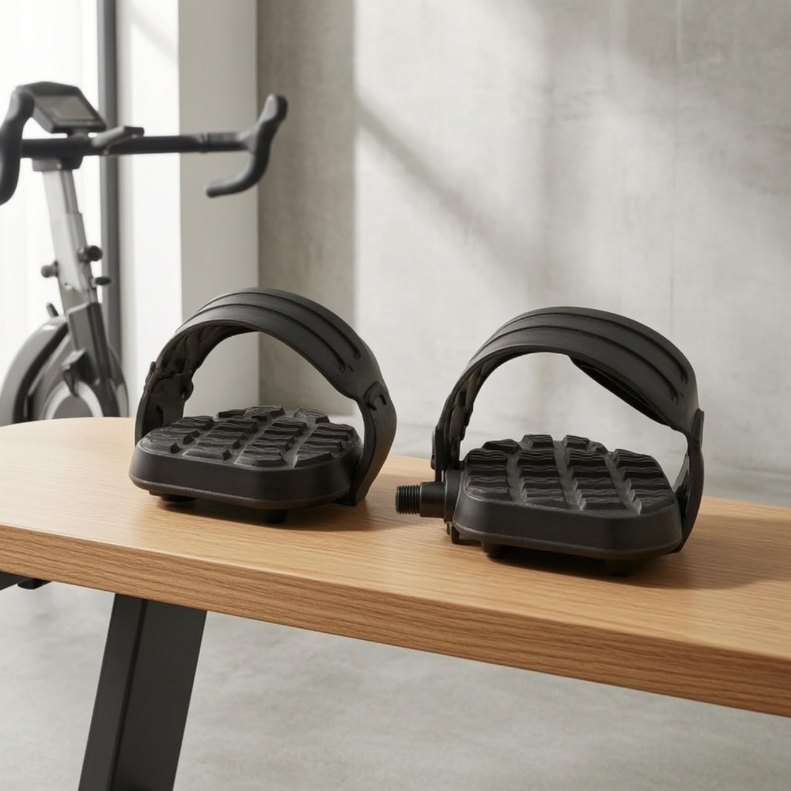Pedali per Bici Statica Resistenti | Filettati, Pedali con Fermapiedi, per Palestra in Casa, Ciclisti