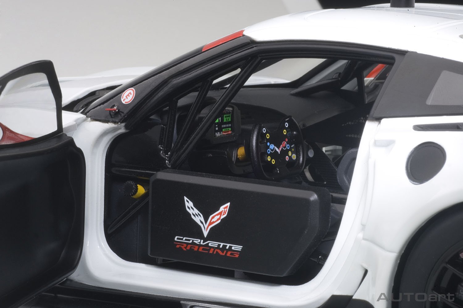 ぶ*ぃ様 (希少品)AUTOart 1/18 シボレー コルベット C7.R ホ Amazon.co.jp: AUTOart 1/18 シボレー コルベット C7.R ホワイト