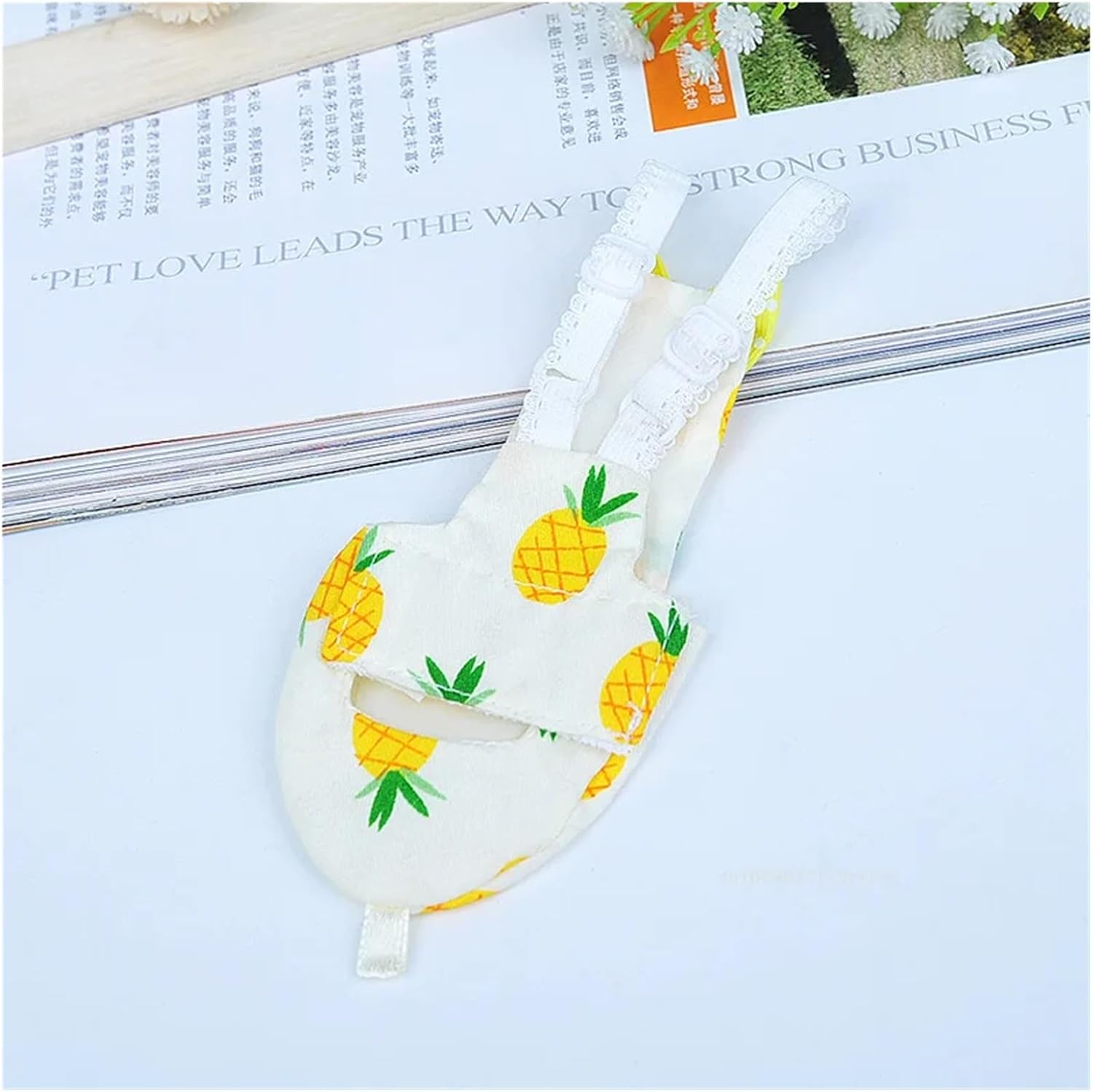 Bird Diaper, Bird Cleaning Supplies Parrot Diaper Flight Suit Nappy Clothes Parakeet Cockatiels Pigeons Medium Large Accessories(Atermelon,Medium)