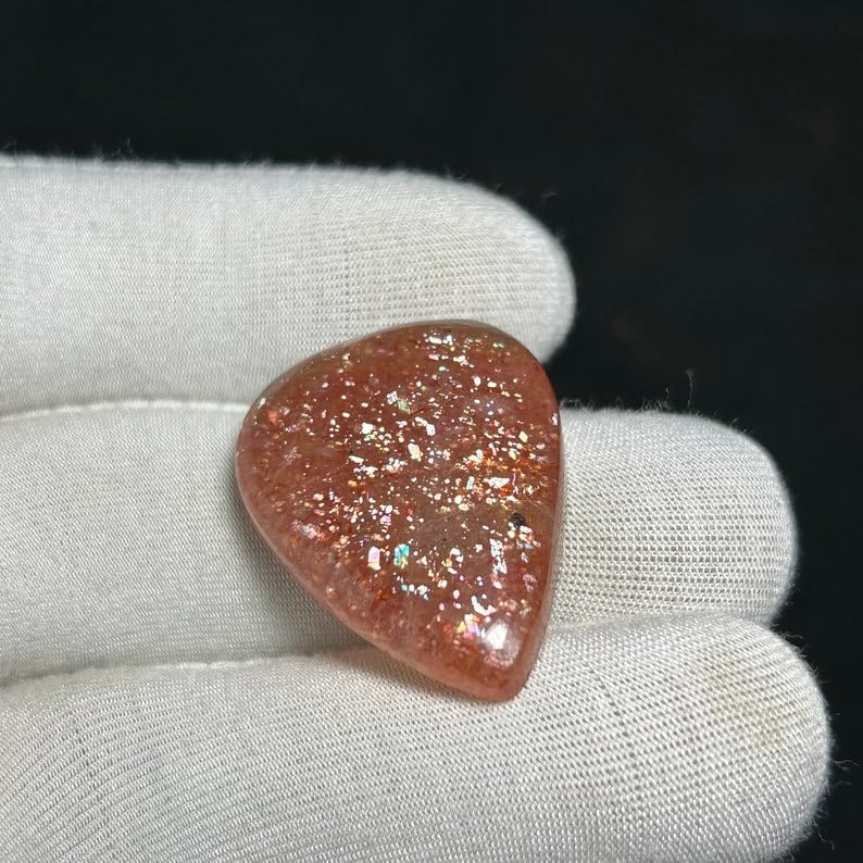 Cabochon en pierre de soleil naturelle pour créer vos colliers et pendentifs DIY
