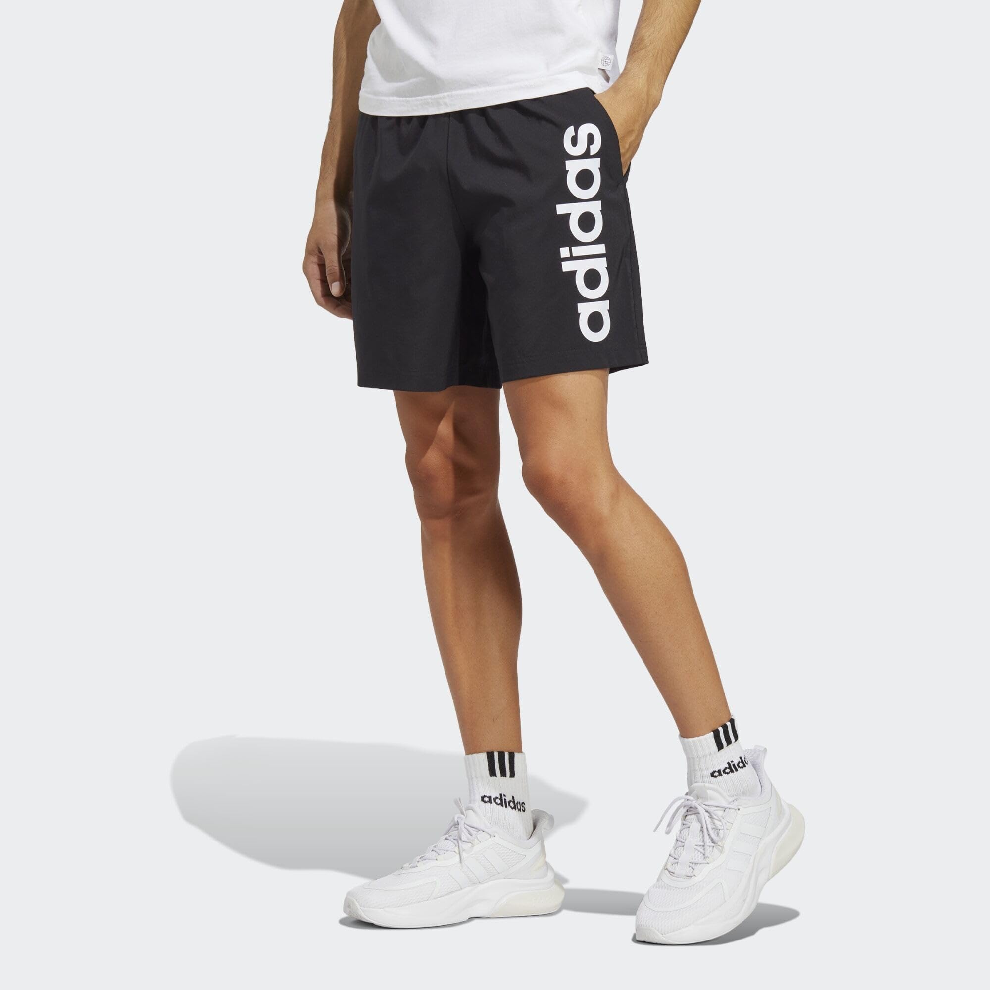 adidas Herren Shorts (1/2) Aeroready Essentials Chelsea Linear Logo Shorts