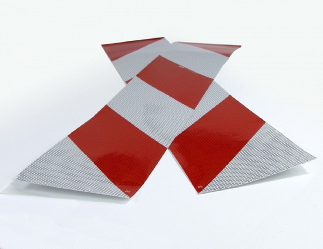 Orafol Magnet Container Warnmarkierung, magnetisch, 141 mm x 705 mm, 8 Streifen (4 x links, 4 x rechts)