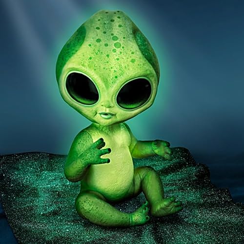 Miniatura 5 de The Ashton-Drake Galleries Lumina Alien Baby Doll, 16 pulgadas, piel de vinilo que brilla en la oscuridad, posable con manta cósmica