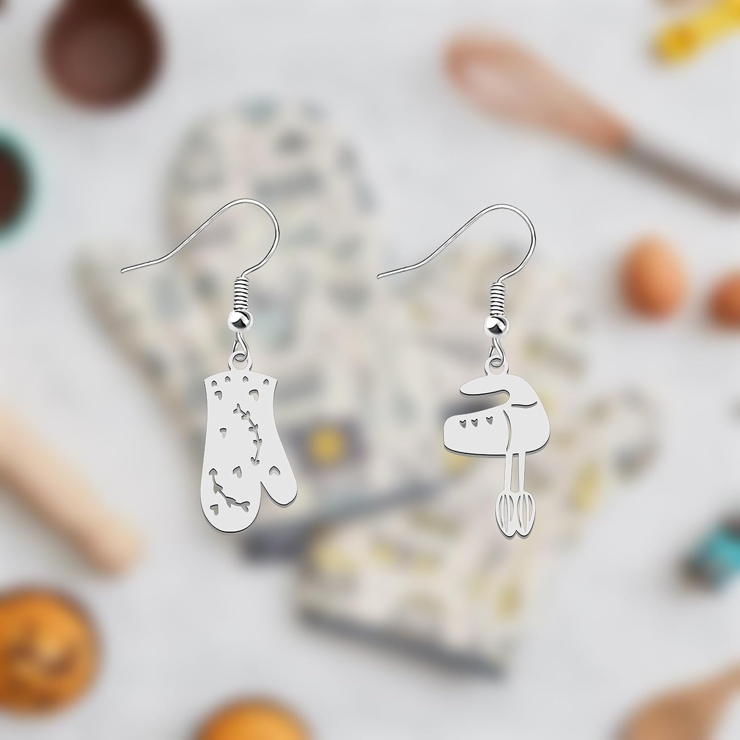 OKEYCH Baking Lover Gift Baking Mitts and Mixer Earrings Baker Jewelry Kitchen Accessories Baking Merch