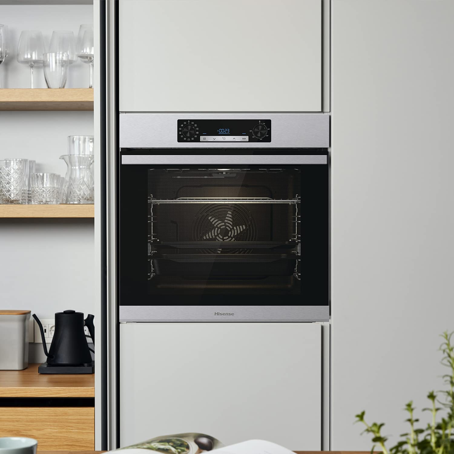 Hisense BSA65226AX, Four multifonction thermoventilé avec addition de vapeur, Cavité XXL 77L, nettoyage d'eau Clean, 13 fonctions de cuisson, 3 fonctions vapeur, fonction pizza 300 °C, cuisson AirFry