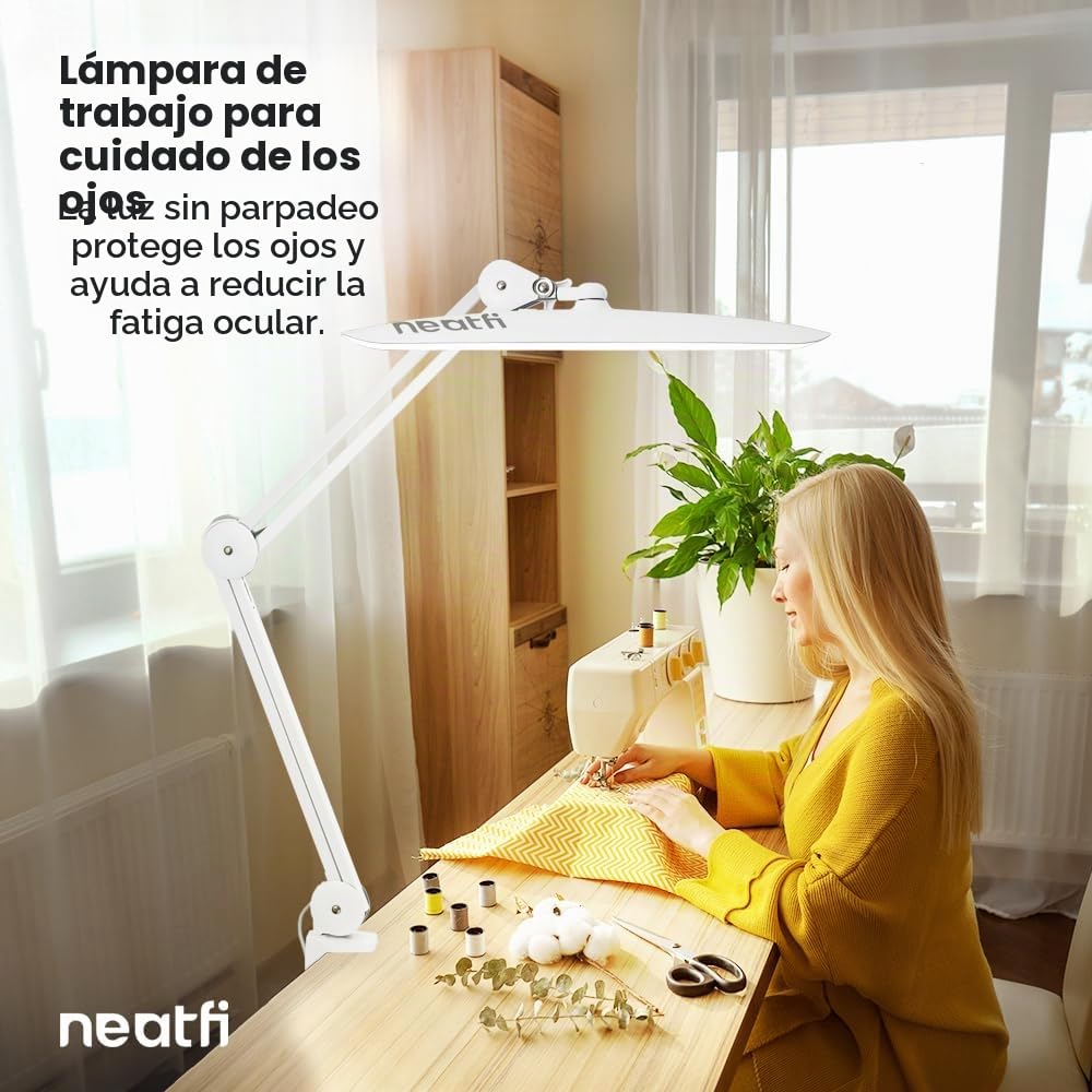 Neatfi XL Lámpara LED de Escritorio | 2.200 Lúmenes | 20W | Temperatura de Color Ajustable | Luz Regulable de 4 Niveles | Oficina en Casa | Cabezal Ancho de 51 cm (Blanco, CCT con Abrazadera)