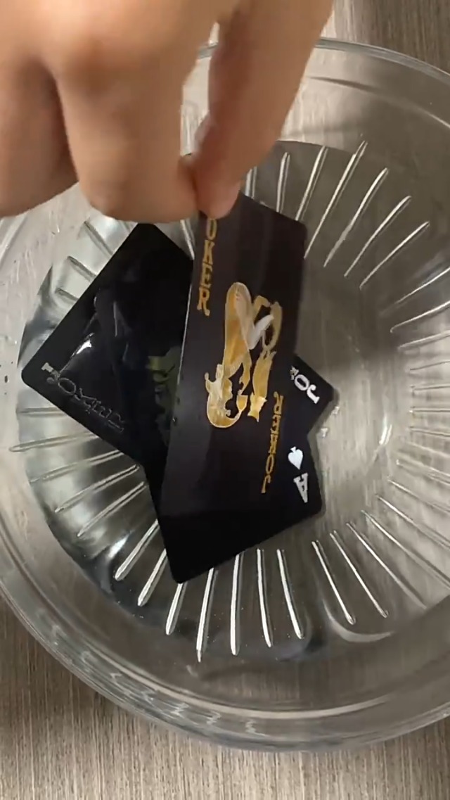 Amazon.co.jp: サムコス トランプ 54枚 プラスチック製 マジック