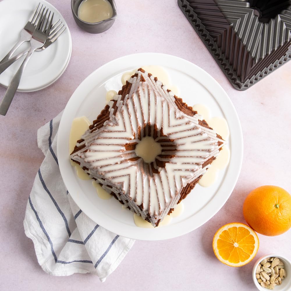 Nordic Ware Moule à gâteau Bundt® carré Graphite