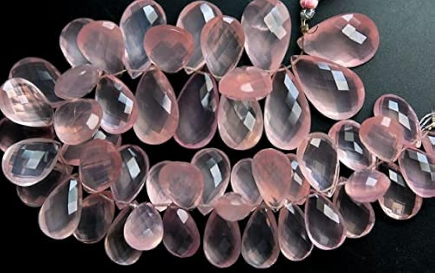 Madagascar Rose Quartz extra large poire briolettes pour haute joaillerie