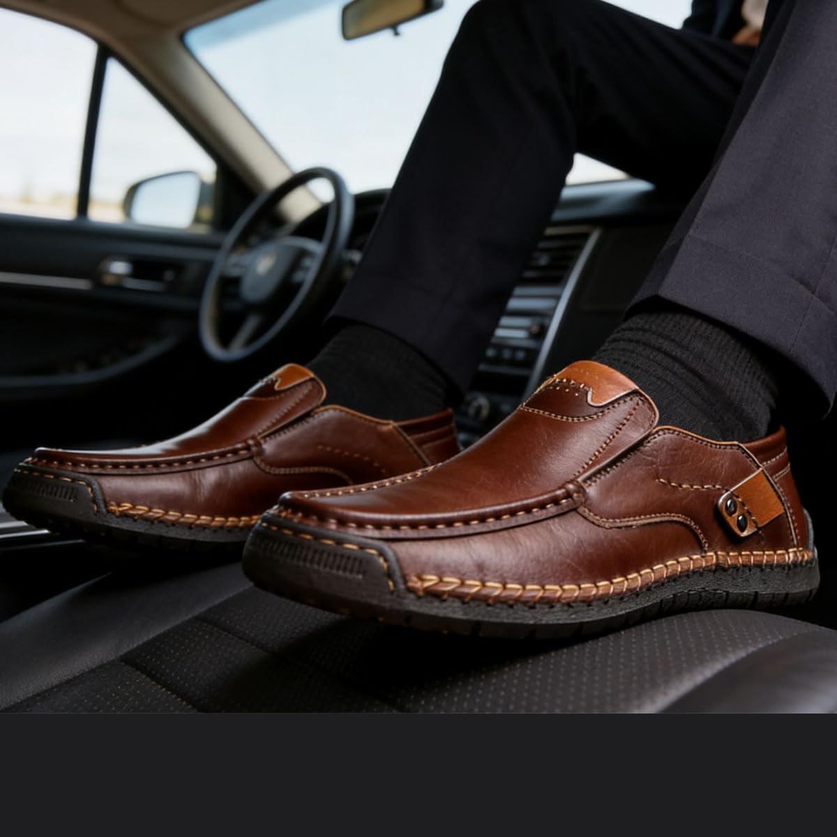 2026 Upgrade Men's Breathable Comfort Slip-On Leather Casual Moccasin Loafers for Driving, Lightweight Vintage Flats Handmade Leather Shoes for Walking Business Travel