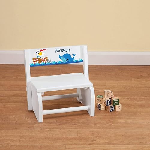Miniatura 19 de Fox Valley Traders Taburete y silla 2 en 1 para niños, diseño de madera blanca, mariposa y flor con nombre personalizado Mariposa y