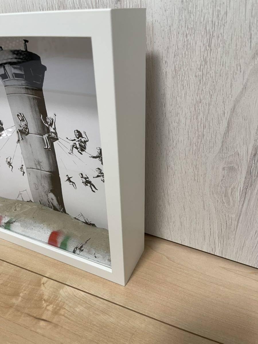 バンクシー□The Walled Off Hotel Boxset□真作 Amazon.co.jp: 真作