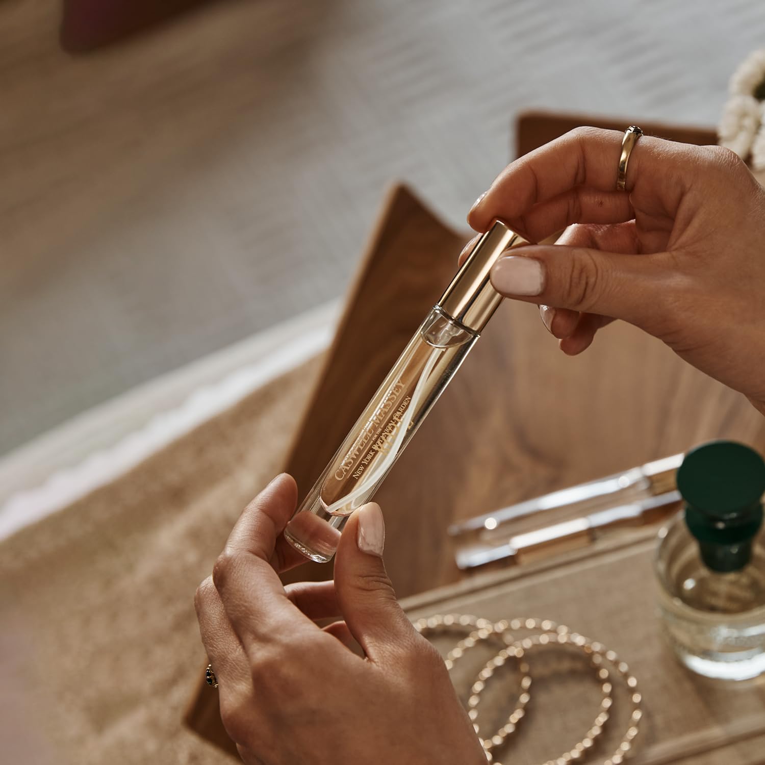 Amazon.com : Caswell-Massey Sandalwood Eau De Toilette Spray