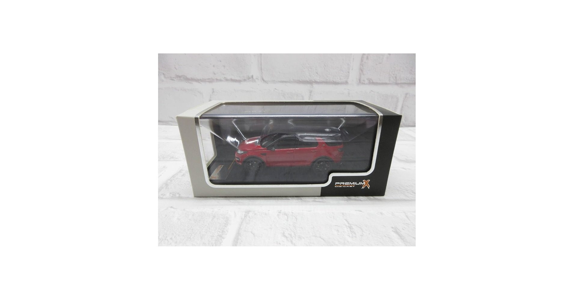 ランドローバー ディスカバリー レッドブル 1/43ミニカー ランドローバー ディスカバリー レッドブル 1/43ミニカー