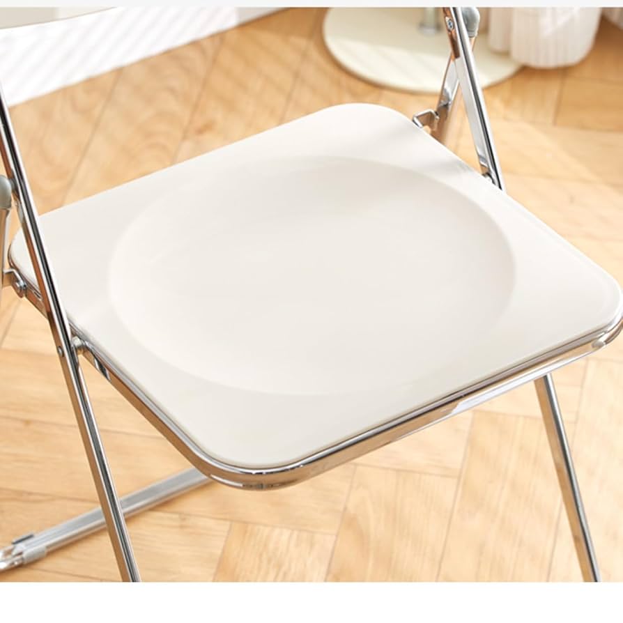 折りたたみ椅子 透明イス 会議椅子 クリスタルチェア スタッキングチェア 折りたたみ椅子 透明イス デザインチェア 会議椅子 写真