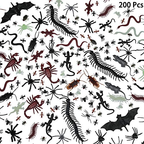 Gejoy 200 Pieces Halloween Plastic Realistic Bugs Including Fake Chilopoda Cockroaches Spiders Flies Mice Geckos Snakes Rats and Ants Patterns for Halloween Party Favors Supplies, 34 Styles