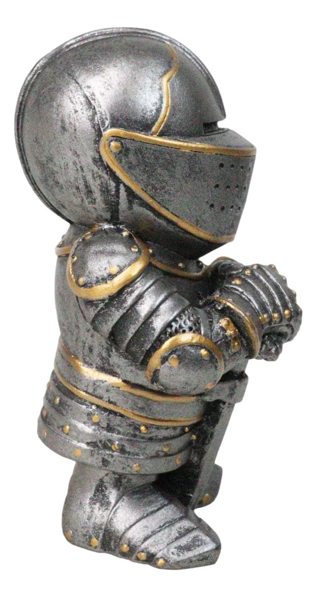 Ebros Gift Anime Chibi Renaissance Chevalier médiéval de la Croix Templier Crusader Figurine de 11,4 cm de haut Costume d'armure miniature de chevaliers européens Sculpture décorative (épée au repos)