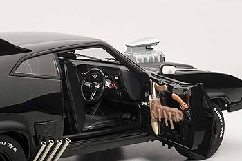 1/18 オートアート インターセプター チューンドバージョン マッドマックス Amazon | オートアート 1/18 MAD MAX2 THE ROAD WARRIOR