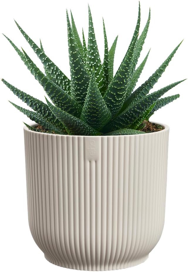 elho Vibes Fold Round Mini 11 Plant Pot - Flower Pot for Indoor Use - 100% Recycled Plastic - Diameter 11.1 x Height 10.5 cm - White/Linen White