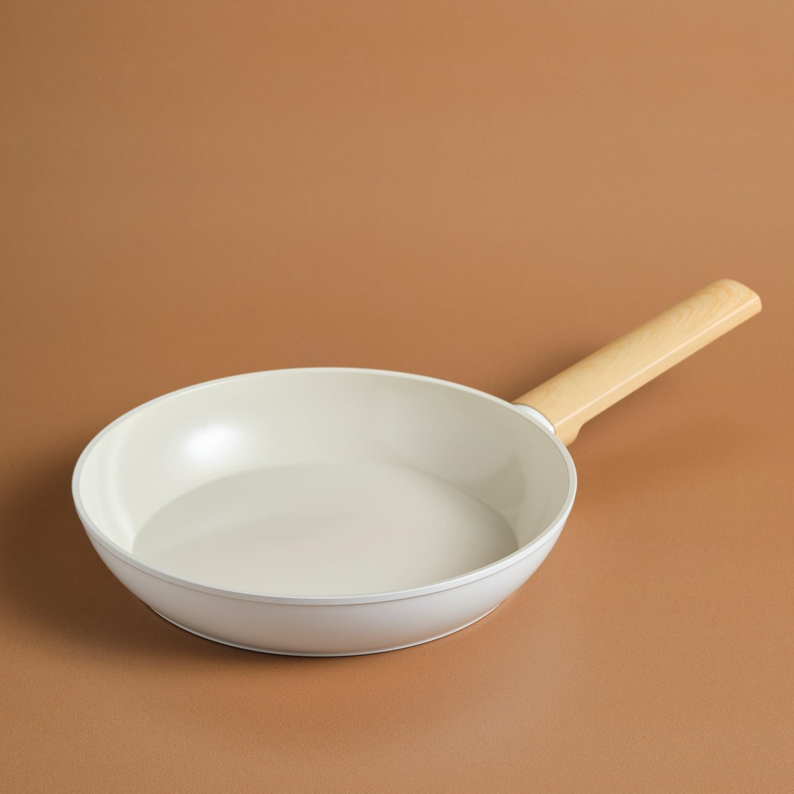 Karaca Swiss Crystal Almond Cream İndüksiyon Tabanlı Tava 26 Cm