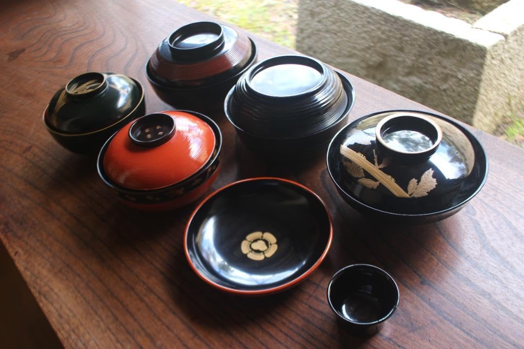 絵柄選択可！風情ある秋草闇蒔絵に見返し虫蒔絵のお椀8点（検輪島塗蒔絵椀雑煮椀 絵柄選択可！風情ある秋草闇蒔絵に見返し虫蒔絵のお椀8点（